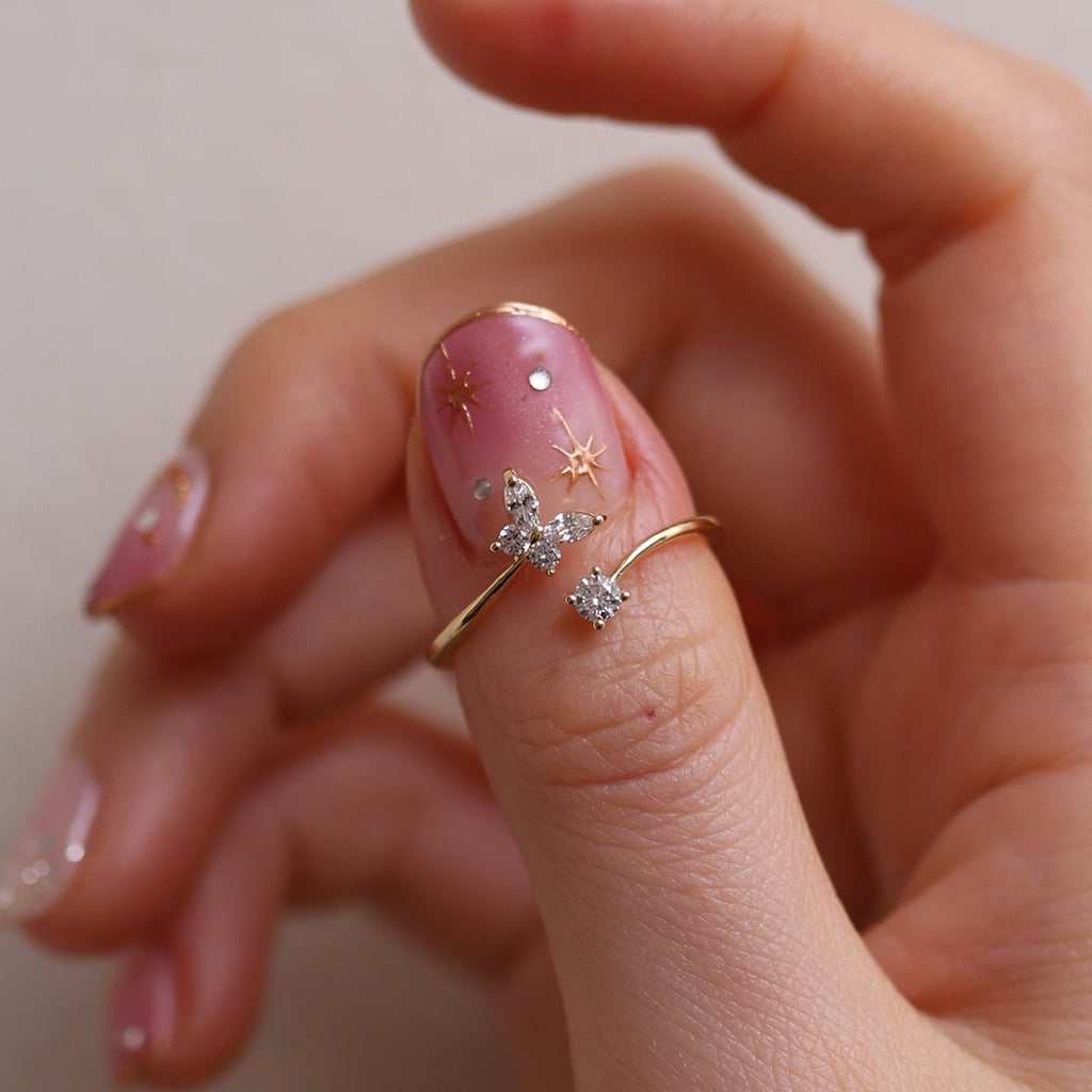 Butterfly cubic ring